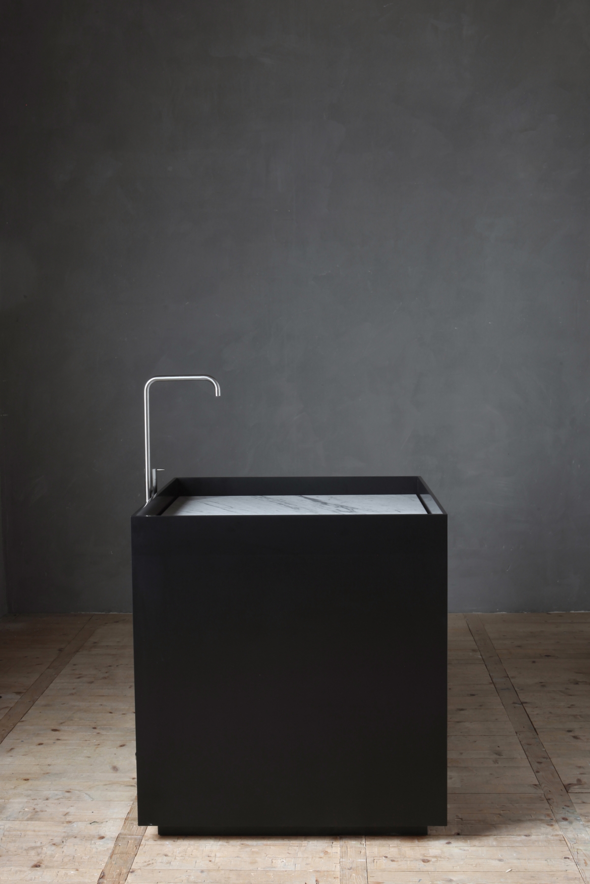Luci e colori nel bagno: hi macs® a imm cologne 2016