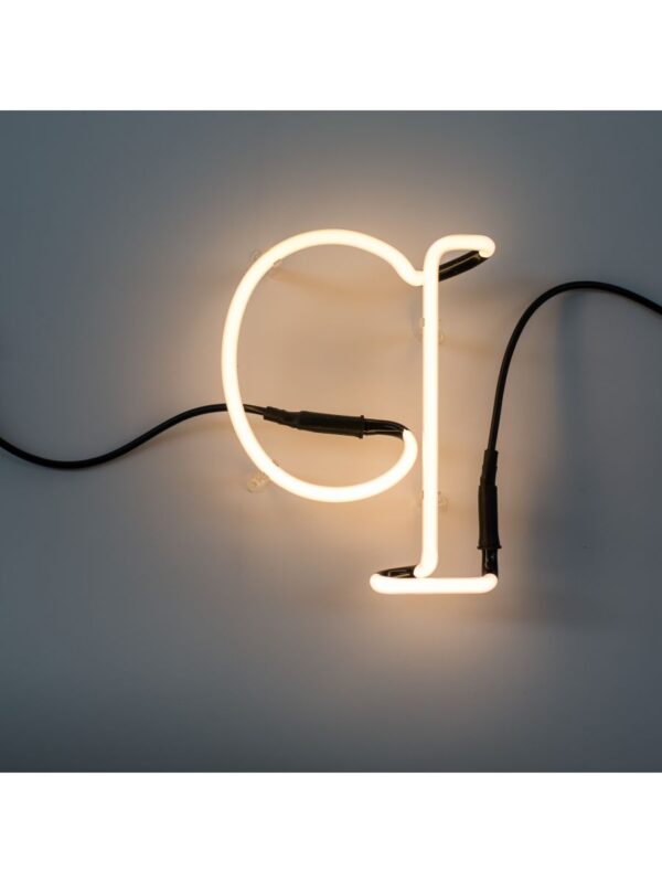 Neon Art Wall Lamp - Letter Q White Seletti Selab