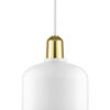 Amp lâmpada de suspensão pequena - Ø 14 x H 17 cm Latão | branco Normann Copenhagen Simon Legald