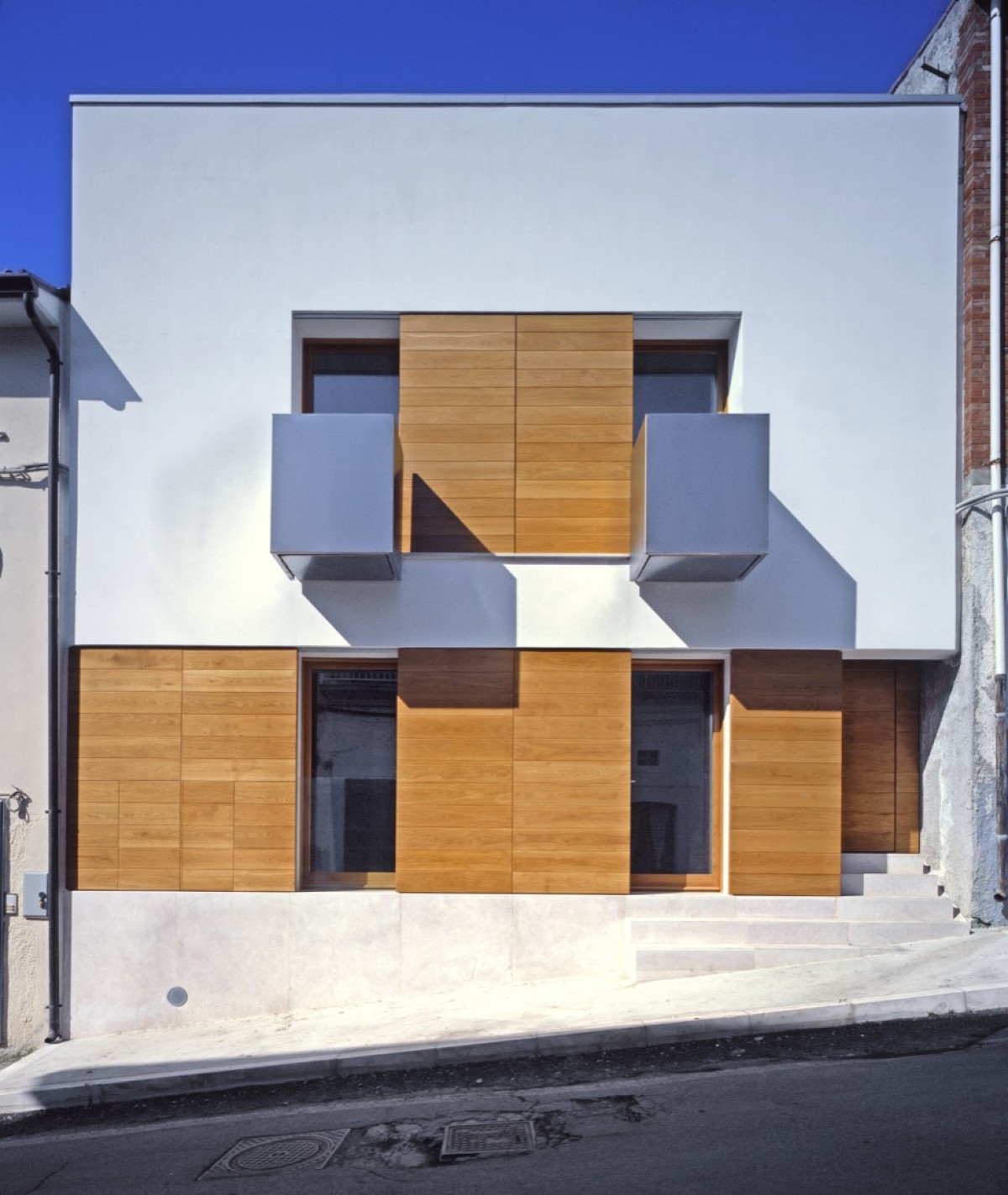 Raimondo Guidacci two houses 09