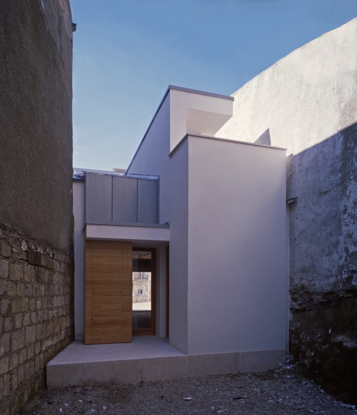 Raimondo Guidacci two houses 12