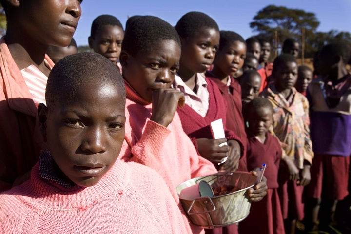 06_Emanuele_Spano_Zimbabwian_Children_on_Street