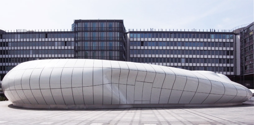 Zaha Hadid's Mobile Art Pavilion 03