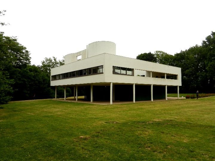 а - Ville Savoye 9