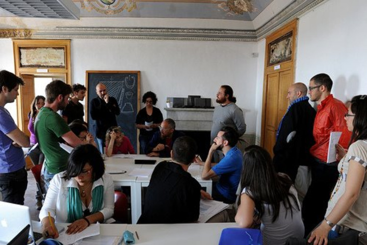 ABADIR lezioni in aula con Giulio Iacchetti 2