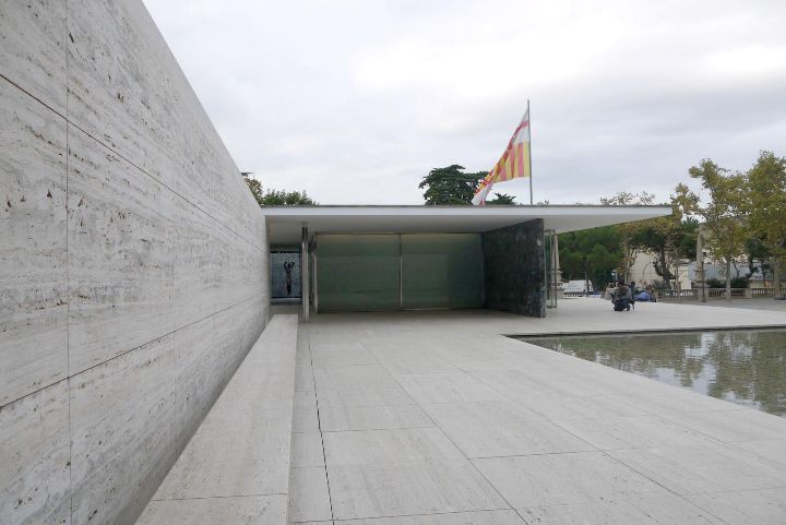 Mies van der Rohe's Barcelona Pavilion