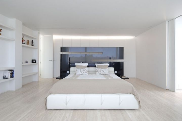 House-in-Las-Rozas-21-750x497