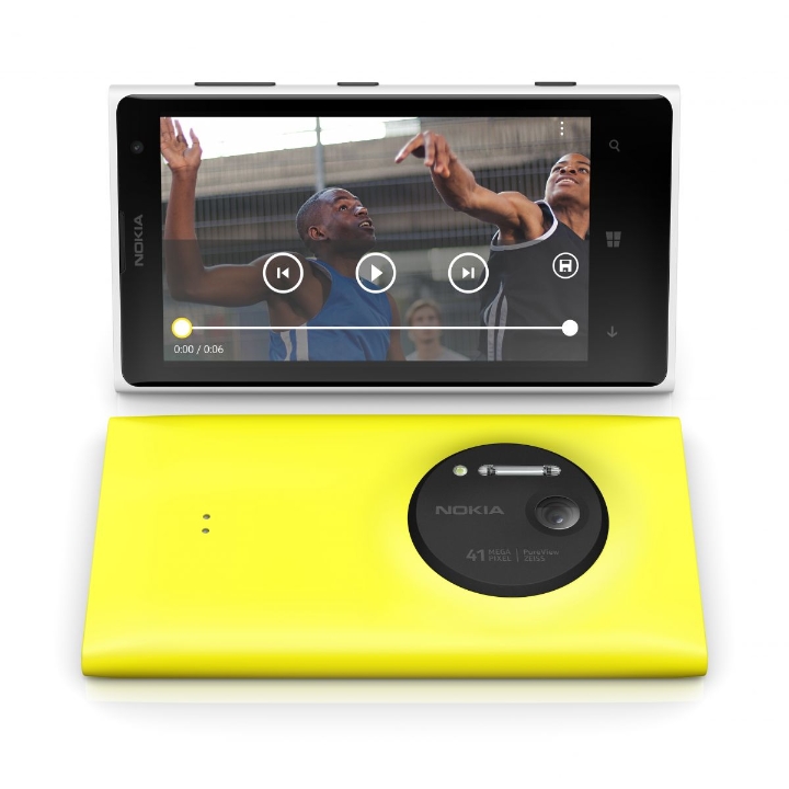 "Nokia Lumia 1200-1020 duetas