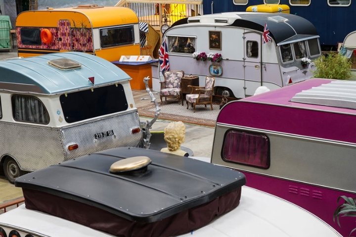 basecamp-an-Indoor-vintage-Campingplatz-Herberge 04