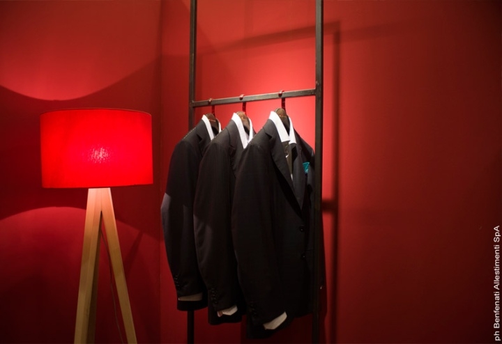 Kiton-Stand-by-A4A-diseño-Florencia-Italia-05