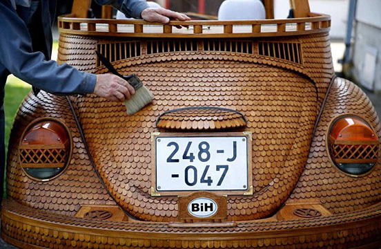 Wooden-Volkswagen-Beetle-003