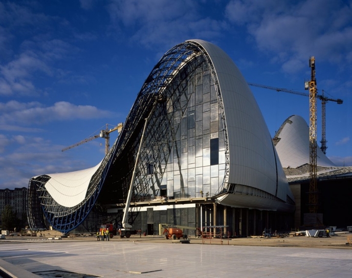 Heydar Aliyev-Center Zaha Hadid Social Design Magazin-40