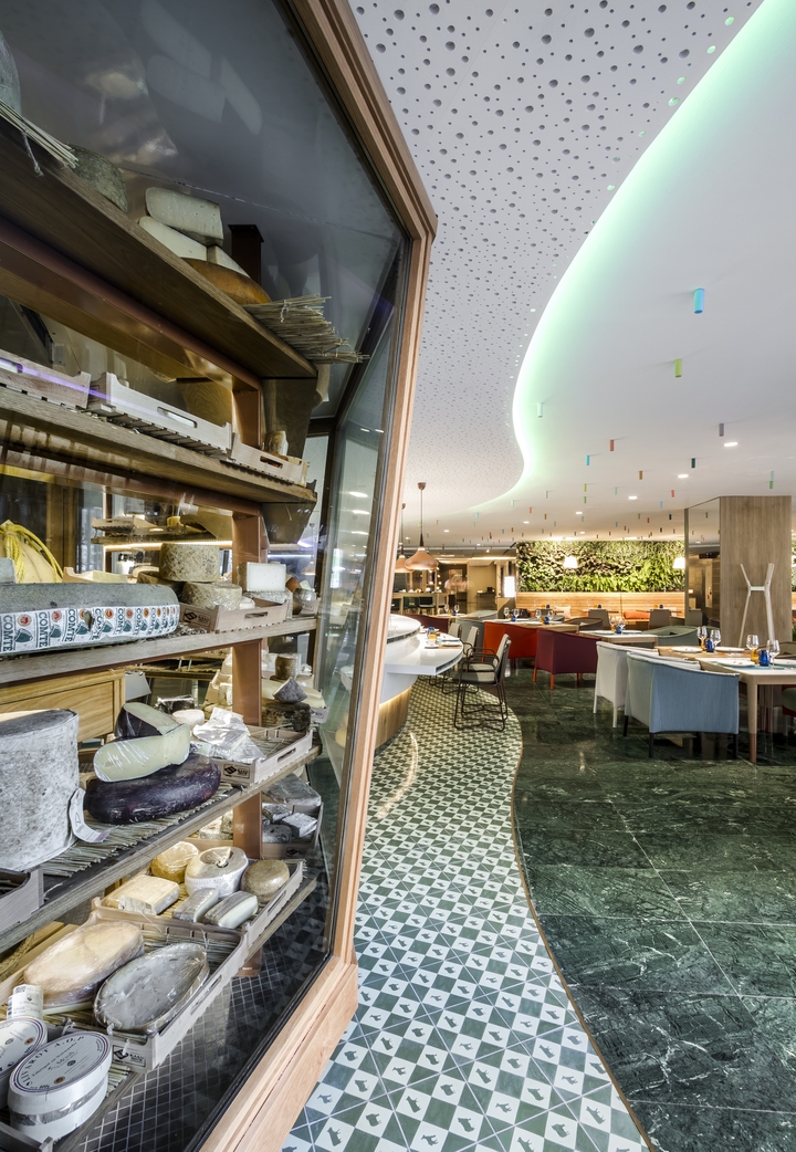 poncelet cheese bar barcelona estudihac Social Design Magazine 28