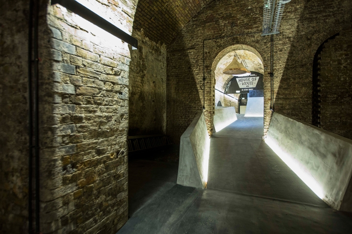 house of vans indoor skatepark-07