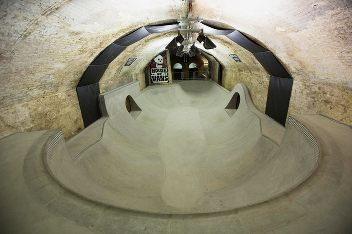 house of vans indoor skatepark-08