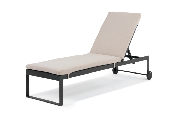 Catane Chaise longue plongée magazine de design sociale