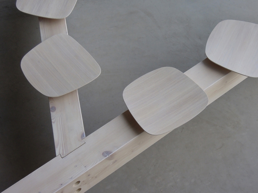 Banc Bedont en bois massif en bois, conception Diego Chilò