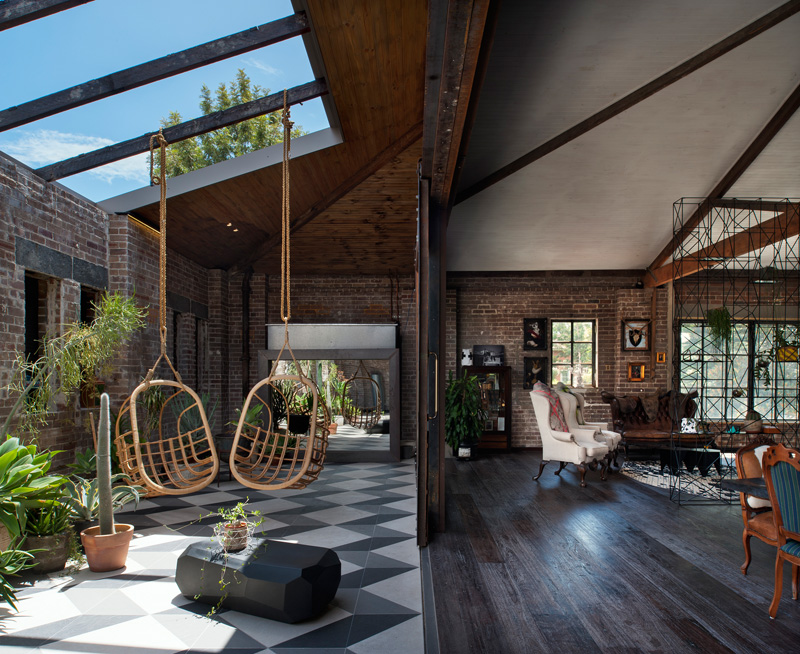 Dwelling in a former warehouse in Sydney