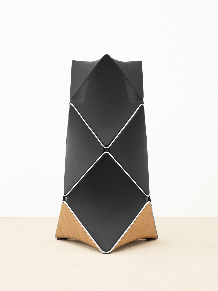 Beolab 90 diffuser ki pi inovatè pa Bang & Olufsen 01