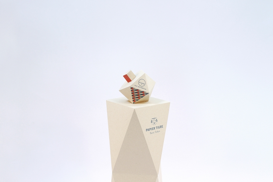 Das Verpackungsdesign stellt Parfum par Papier Tigre 01