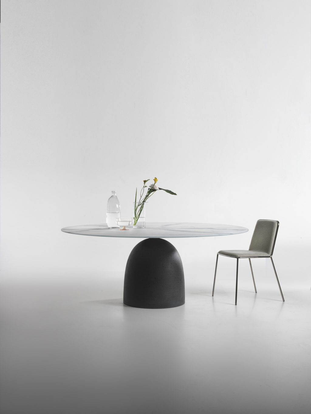 Bartoli Design Janeiro table for Lago