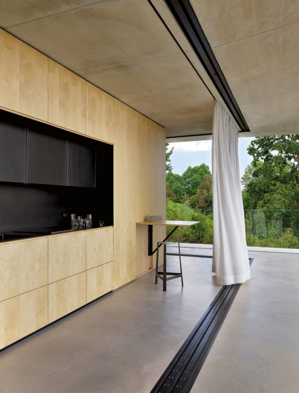 Teca House un contenitore trasparente immerso nella natura Federico Delrosso Architects