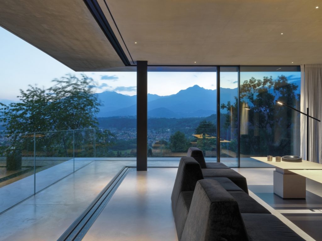 Teca House un contenitore trasparente immerso nella natura Federico Delrosso Architects
