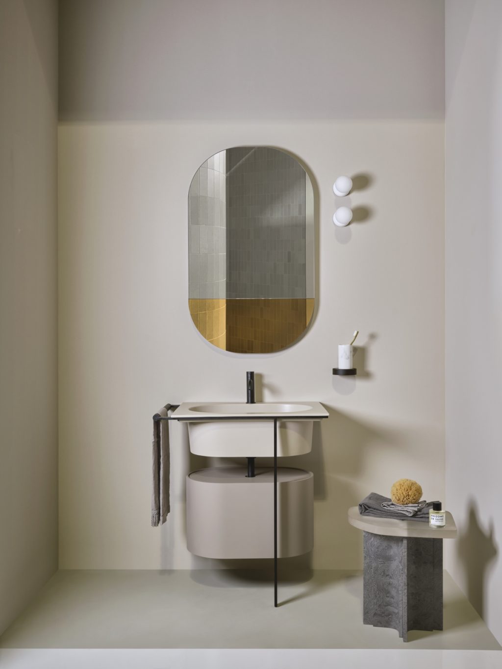 Contemporary bathroom furniture - Kyros washbasin unit - Ceramica Cielo
