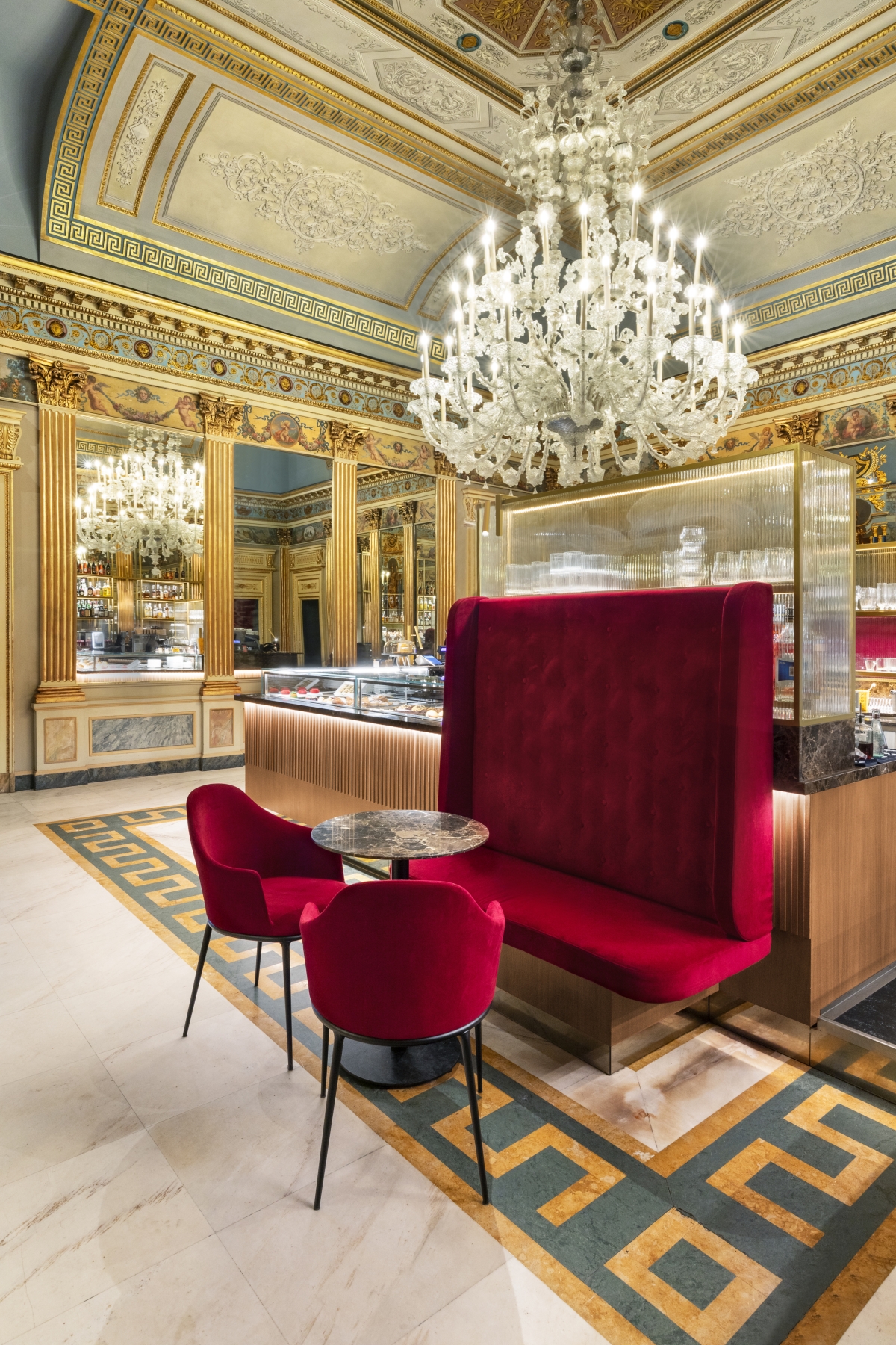 Quando storia e modernità si incontrano: il progetto di lamatilde per Caffè San Carlo e ristorante SCATTO a Torino