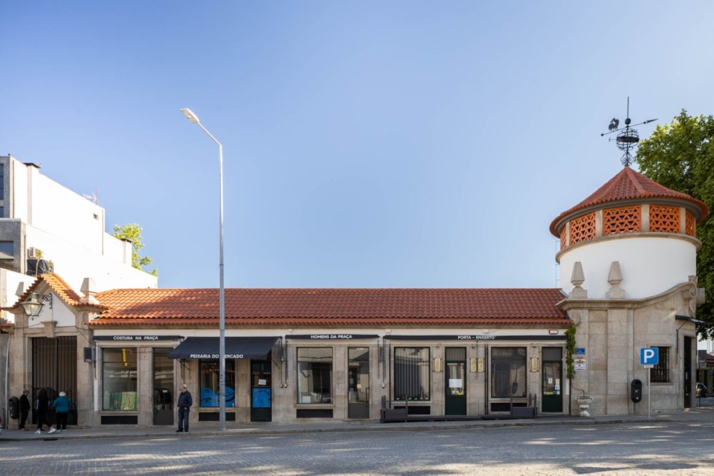 Mercato Municipale di Vila Nova de Famalicao. Rui Ribeiro Arq. Photo Ivo Tavares Studio