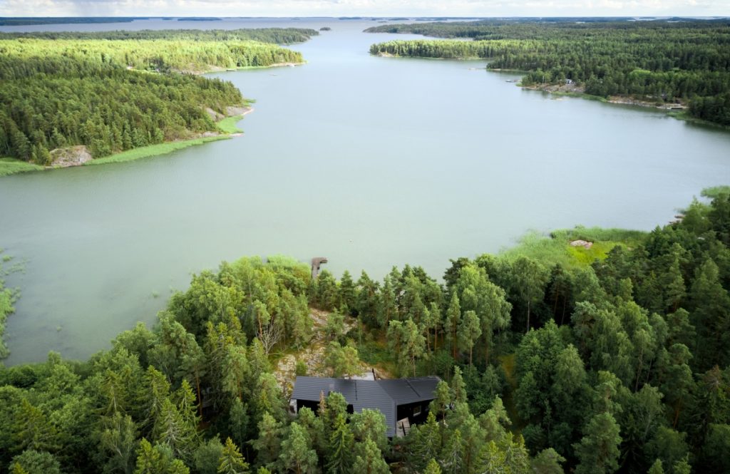 Emocinės architektūros vila Sjoviken pietų Suomijoje. Jenni Reuter architektai