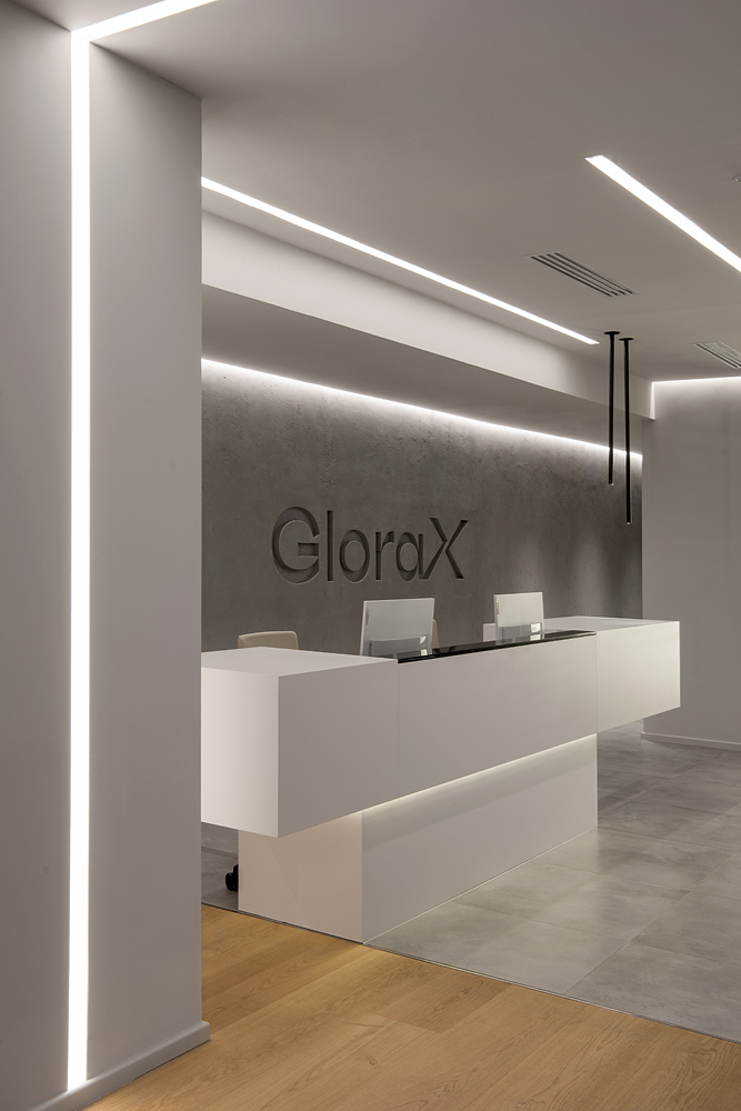 Harmony between minimalism and comfort the new GloraX office. Archpoint studio