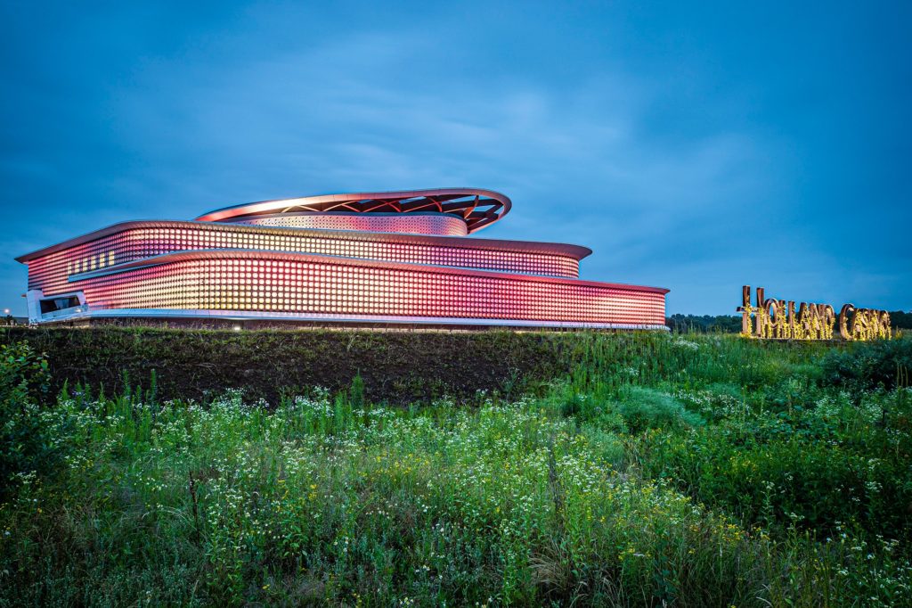 Éclairage architectural Holland Casino Venlo. Architectes MVSA