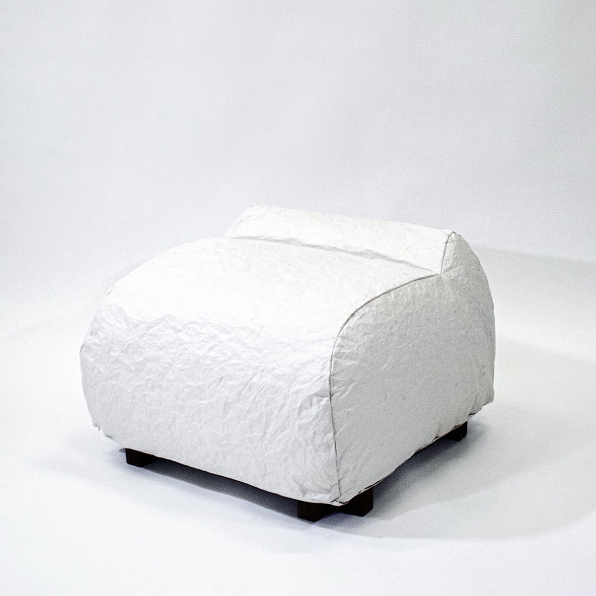Marshmallow Paper Seat: Quando la carta diventa un’esperienza di seduta