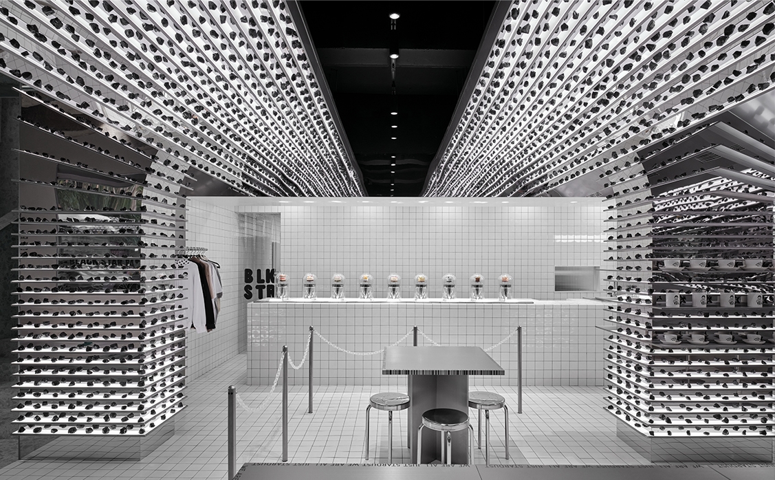 Studio Illumine regala un lighting design spaziale a Black Star Pastry di Shanghai