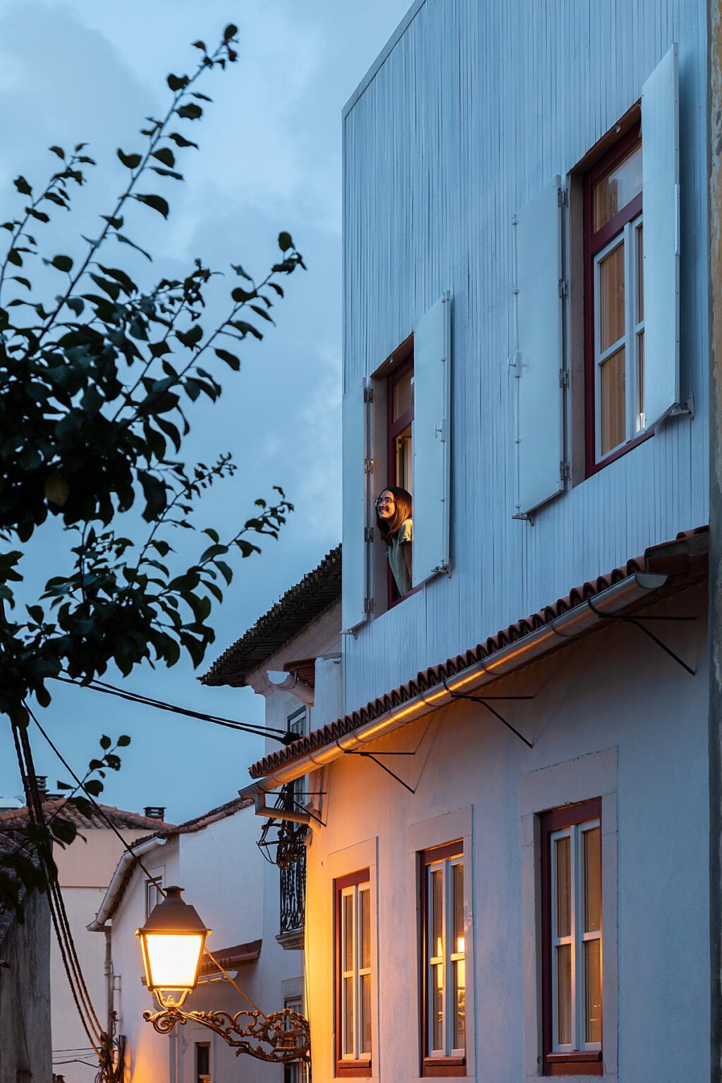 レイリアの建築の調和と家族生活の充実。 マティアス・アウベスの家。 ジョアナ マルセリーノ スタジオ