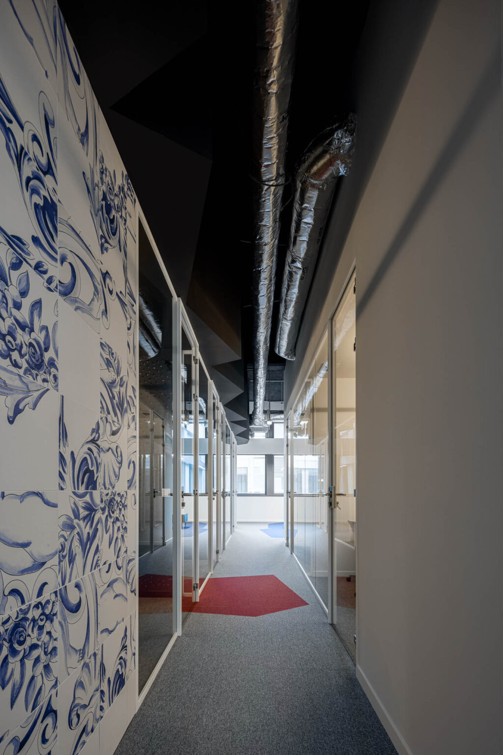 Bold by Devoteam in Porto ist ein Büro, das die Identität der Stadt und die Essenz des Unternehmens widerspiegelt. Inception Architects Studio