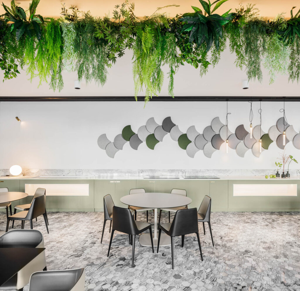 Koi Restaurant un viaggio sensoriale tra giardini sapori e architettura. box arquitectos