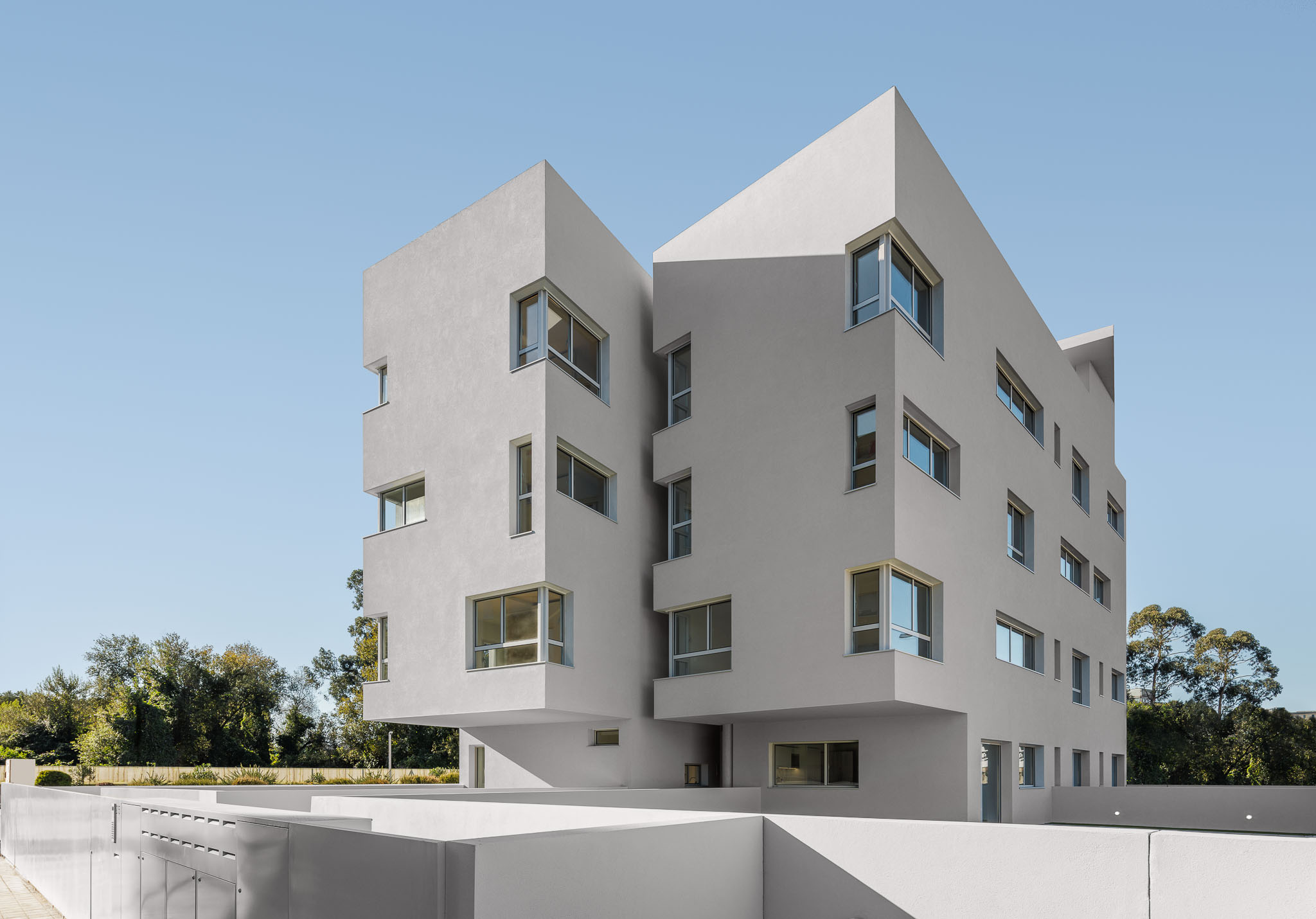 Nova Rio Housing: L’architettura contemporanea che sfida le convenzioni con un’innovativa concezione spaziale