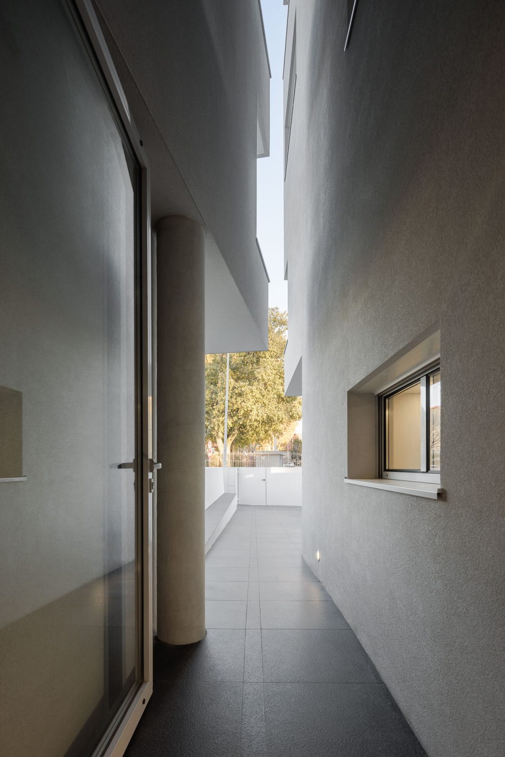 Nova Rio Housing contemporary architecture that challenges conventions. Antonio Paulo Marques