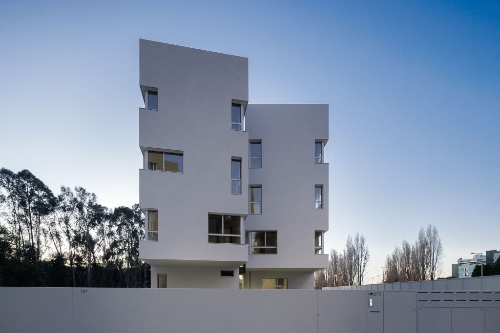 Nova Rio 常識に挑戦する現代建築の住宅。 アントニオ・パウロ・マルケス