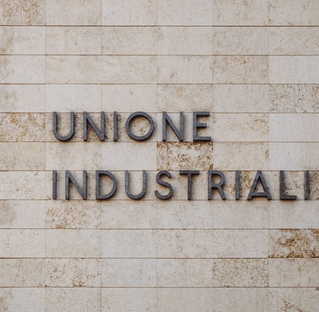 Ristrutturazione della sede dellUnione Industriali di Torino. Italia and Partners