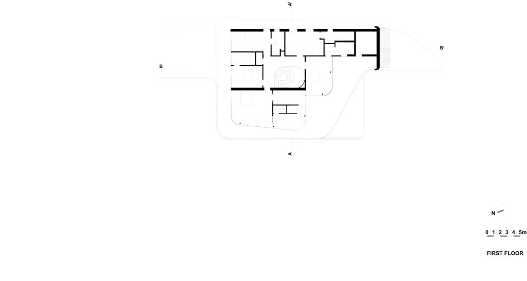 Villa EB unelegante residenza organica a Bolzano. monovolume architettura e design. disegni tecnici