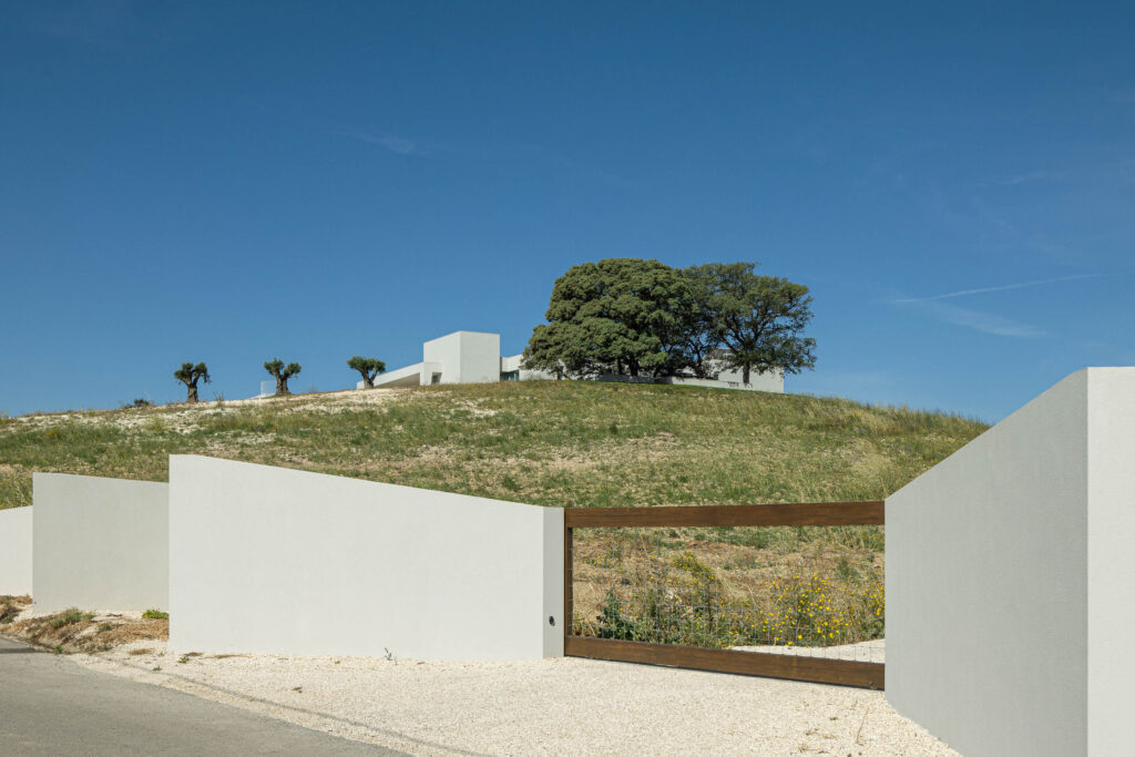 DP Arquitectos. casa na romeira