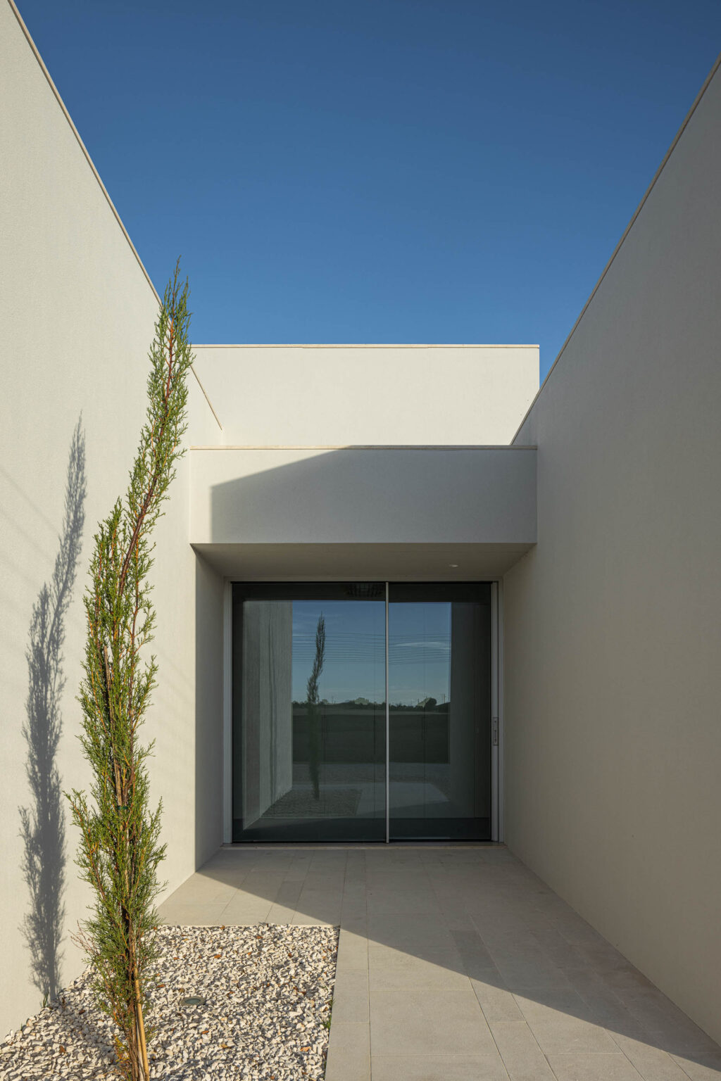 DP Arquitectos. casa na romeira