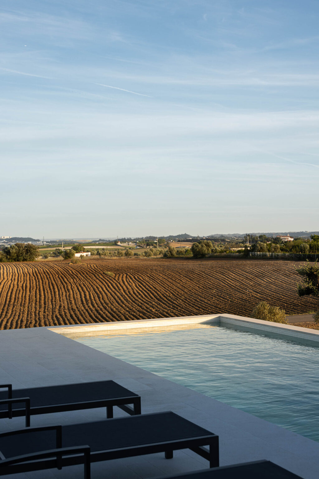 DP Arquitectos. casa na romeira